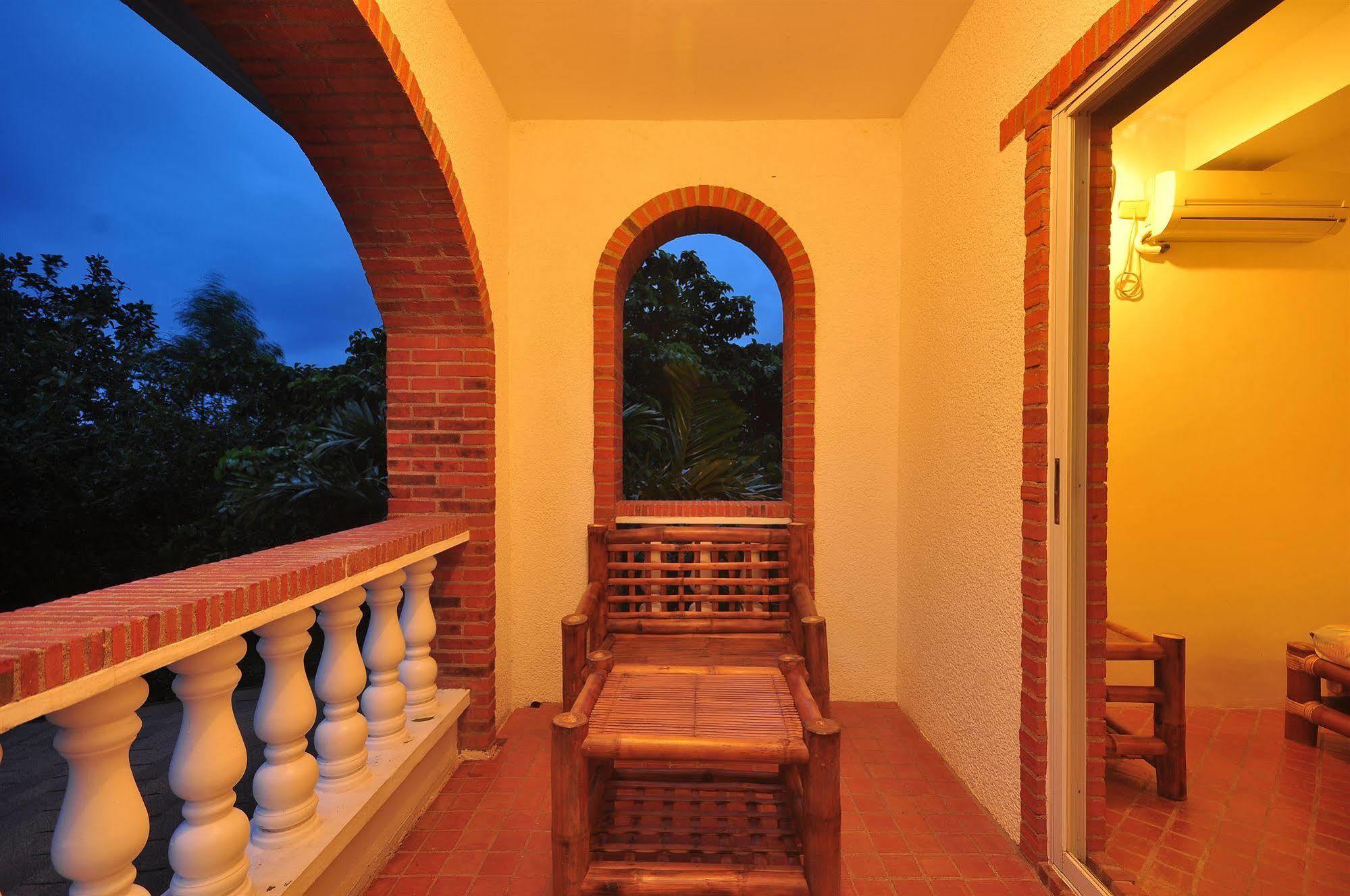 Amihan-Home Balabag  Exterior photo